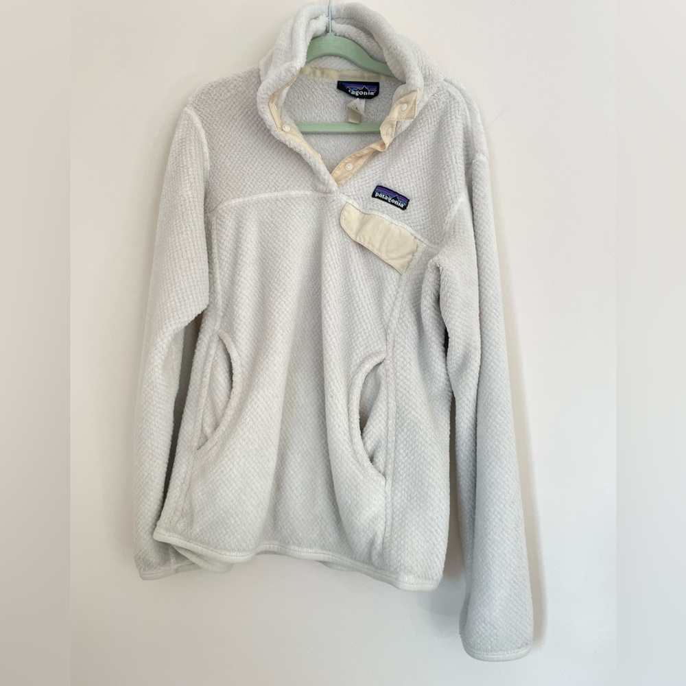 Patagonia retool snap T pullover women’s small fleece ivory Cream White color